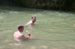 kb06-20060730152448az.jpg